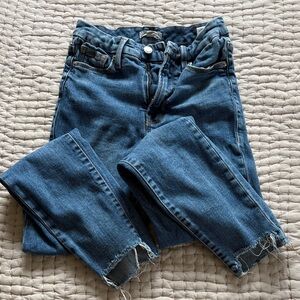 Good American Cropped Blue Jeans